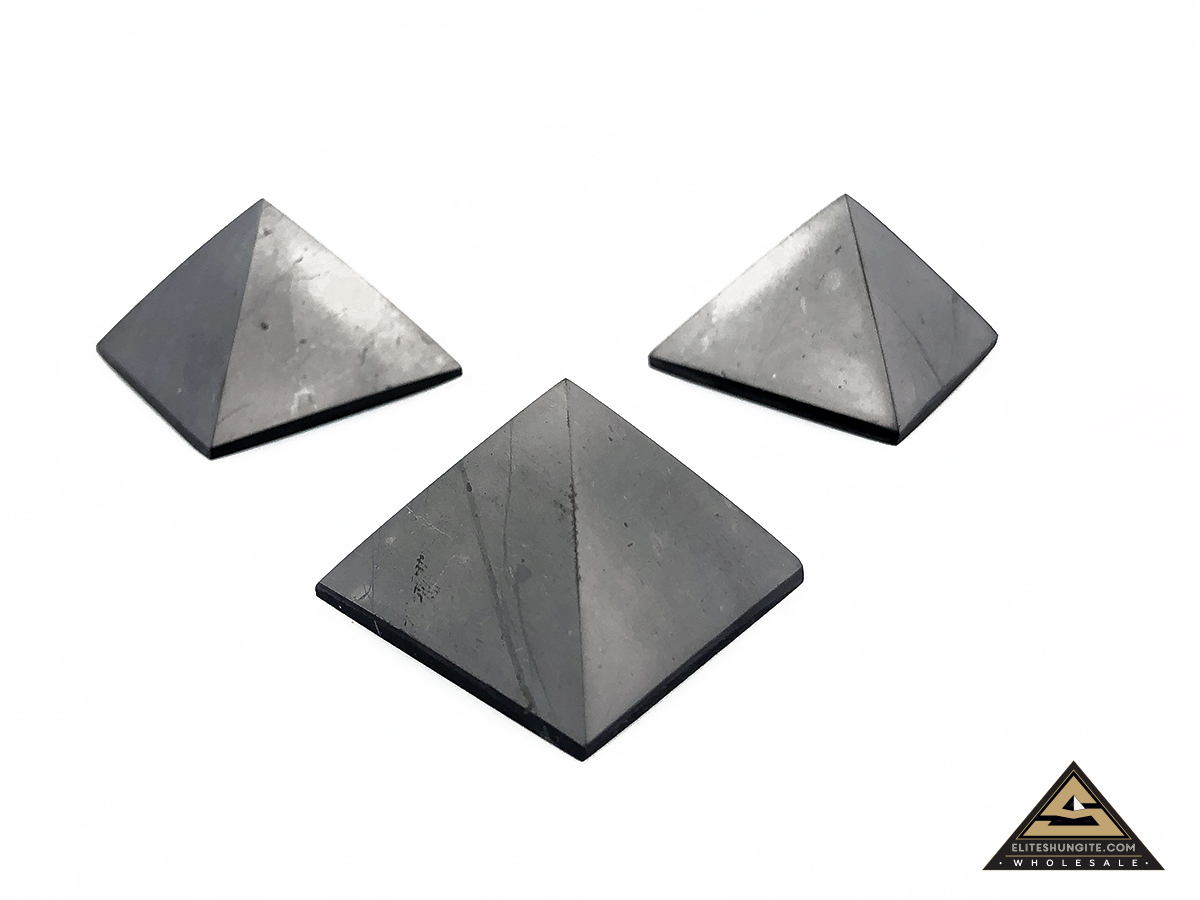 Pyramid 3 x 3 cm by eliteshungite.com